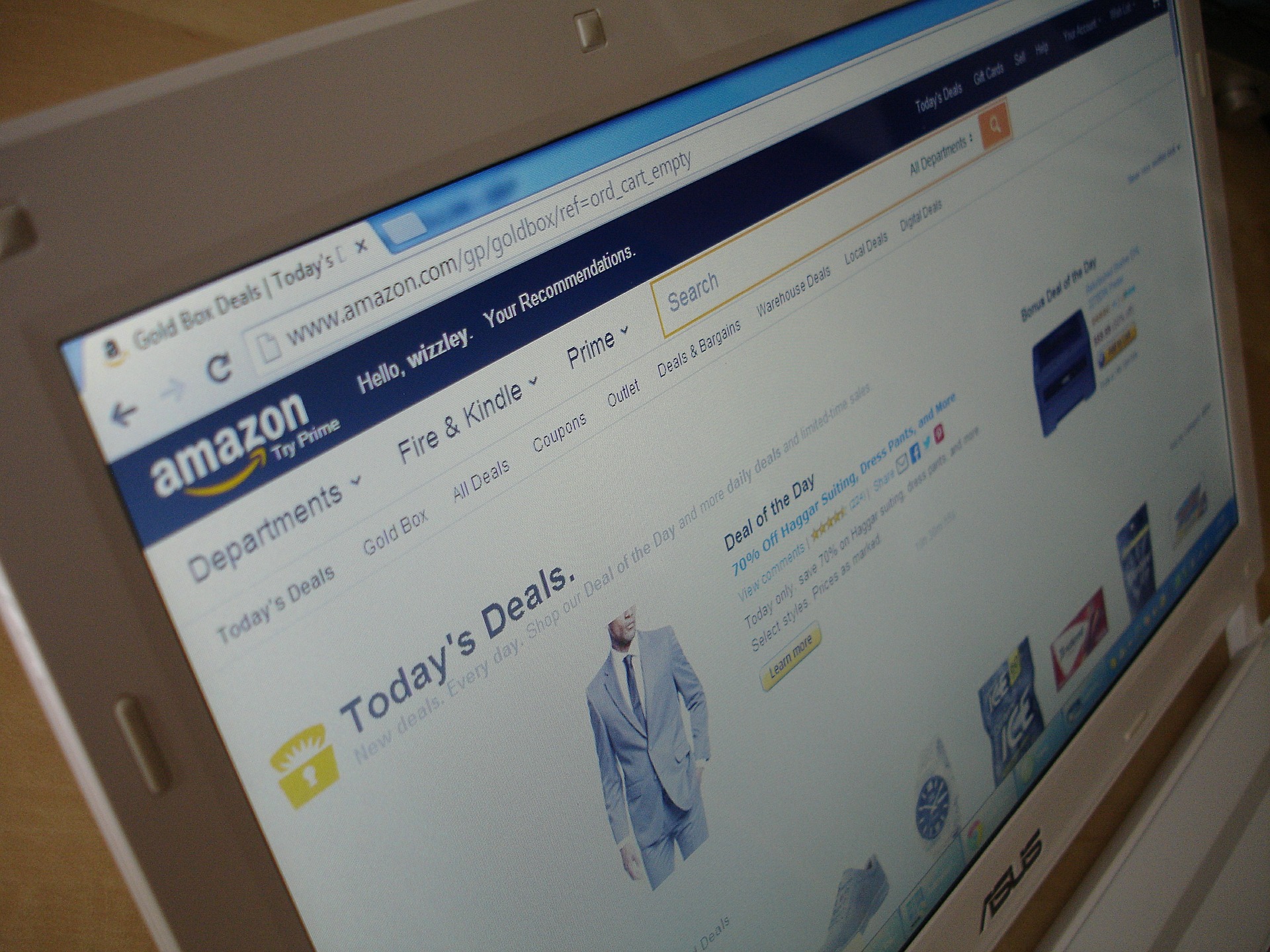 Top 5 Tips on How to Save Money on Amazon